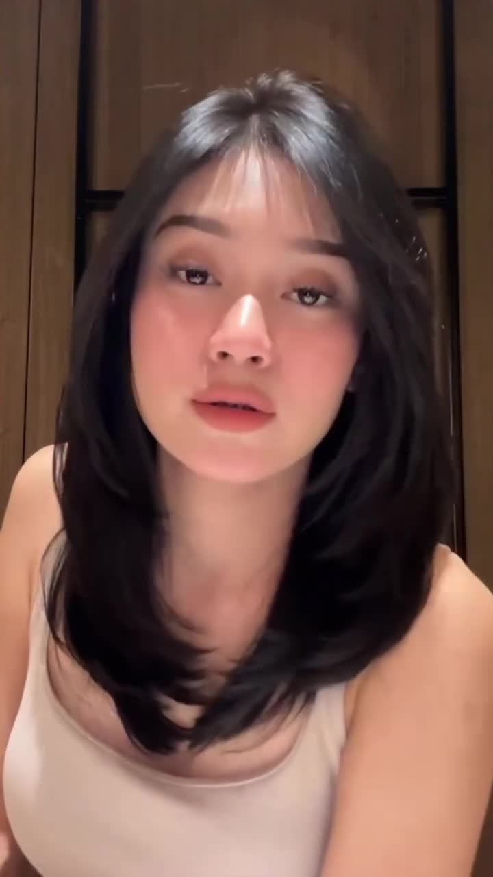 49cd98d9-f1eb-4dca-b073-9365f194b480.mp4