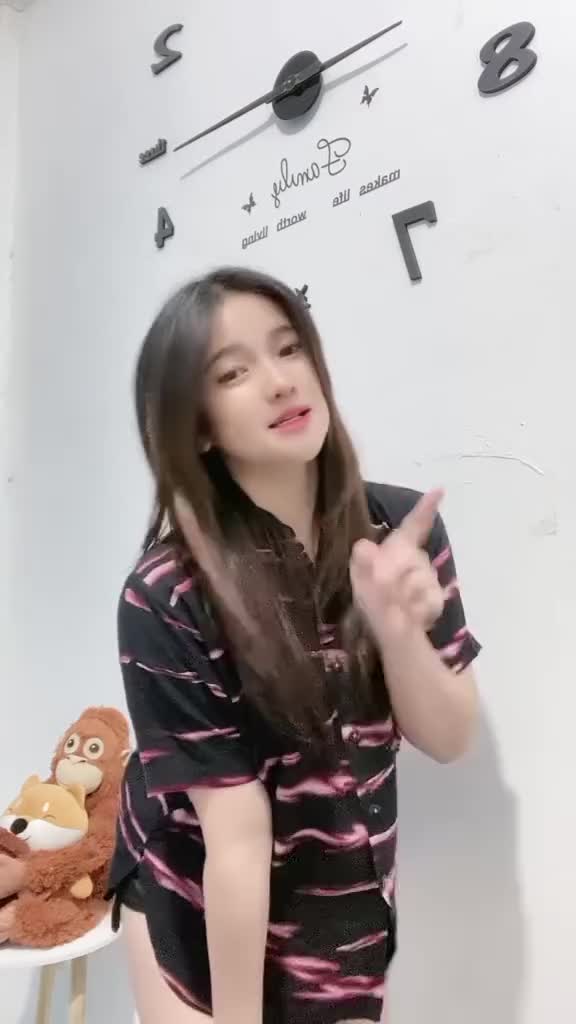 eae0e521-175b-40e0-a3da-ae3da38267ef.mp4